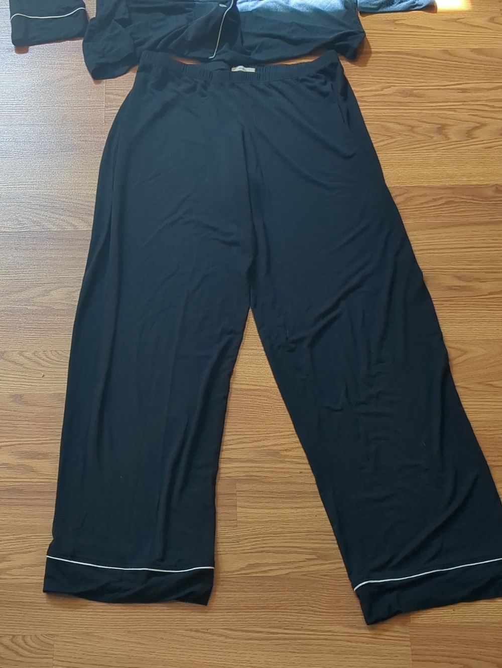 Eberjey Gisele Tencel modal black white trim button up long pajama set,-158.00 - Picture 5 of 9
